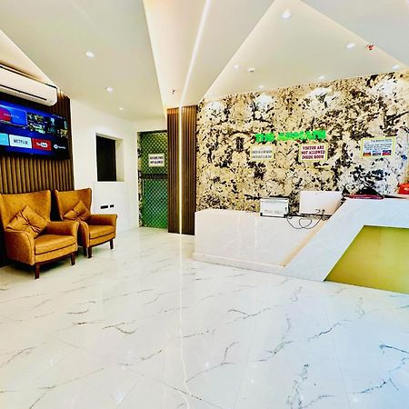 Hotel Hsp Plaza New Delhi Eksteriør billede