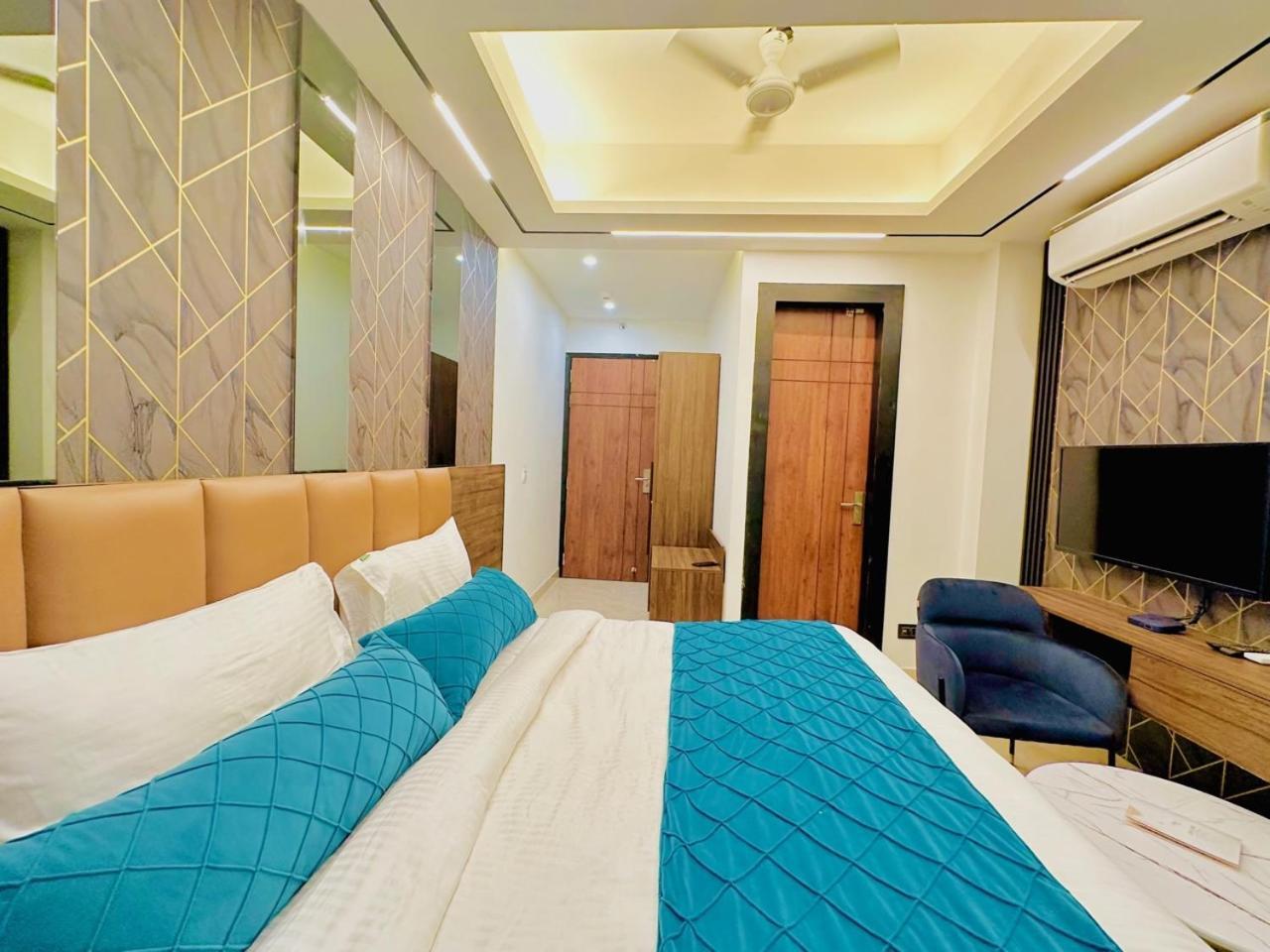 Hotel Hsp Plaza New Delhi Eksteriør billede