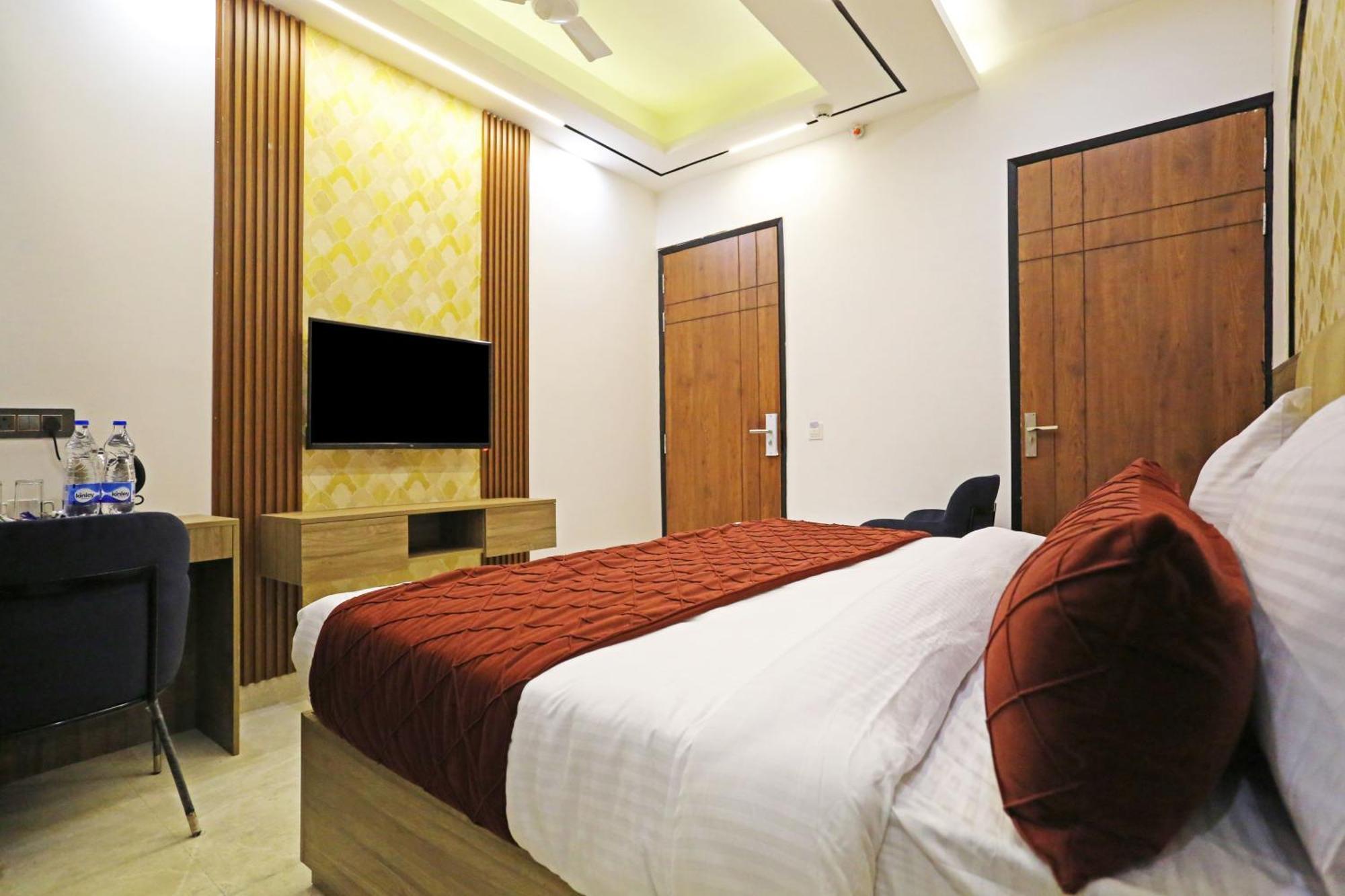 Hotel Hsp Plaza New Delhi Eksteriør billede