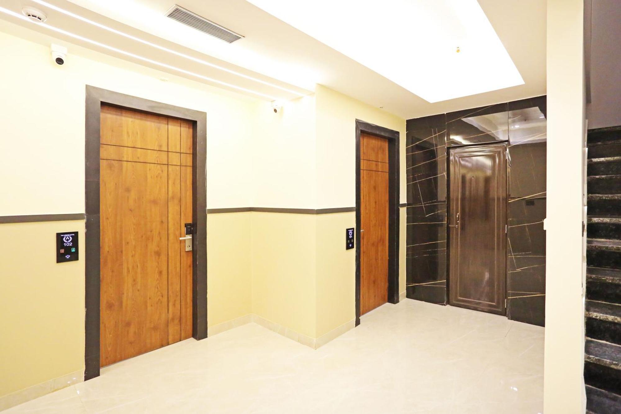 Hotel Hsp Plaza New Delhi Eksteriør billede